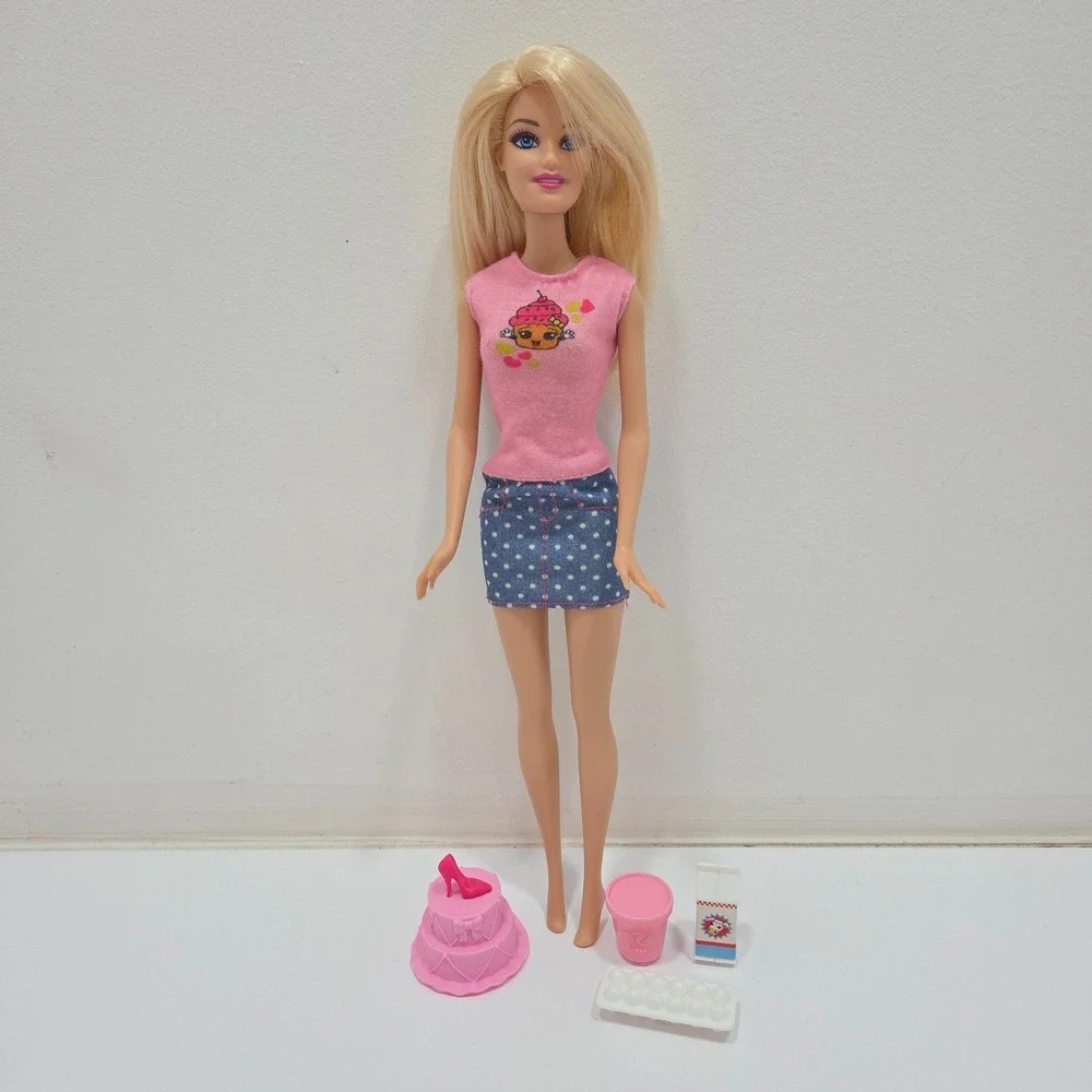 2014 Barbie Glam Refrigerator CCX04 Doll W/ Dress & Food Accessories - No Fridge
